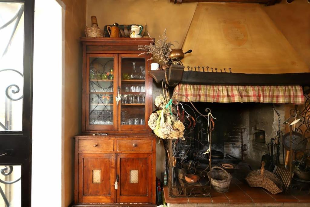La Residenza Del Cardinale Villa Vaiano  Bagian luar foto